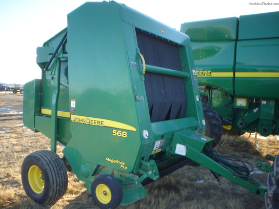 2010 John Deere 568