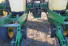 7990 John Deere 7200