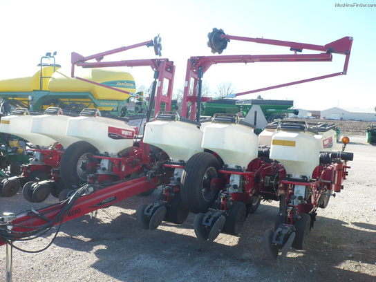 2008 John Deere 8200