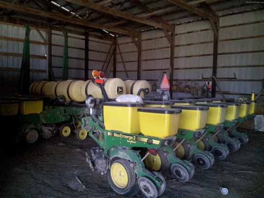 1994 John Deere 7200