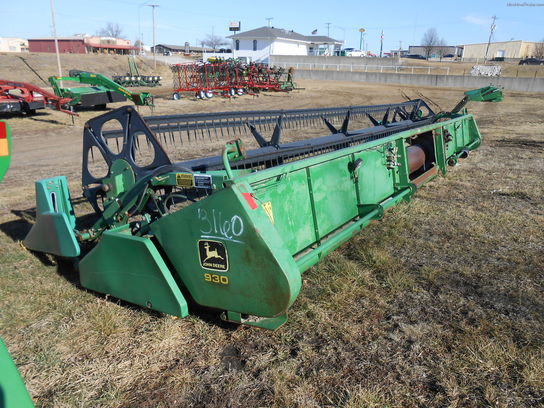 1993 John Deere 930