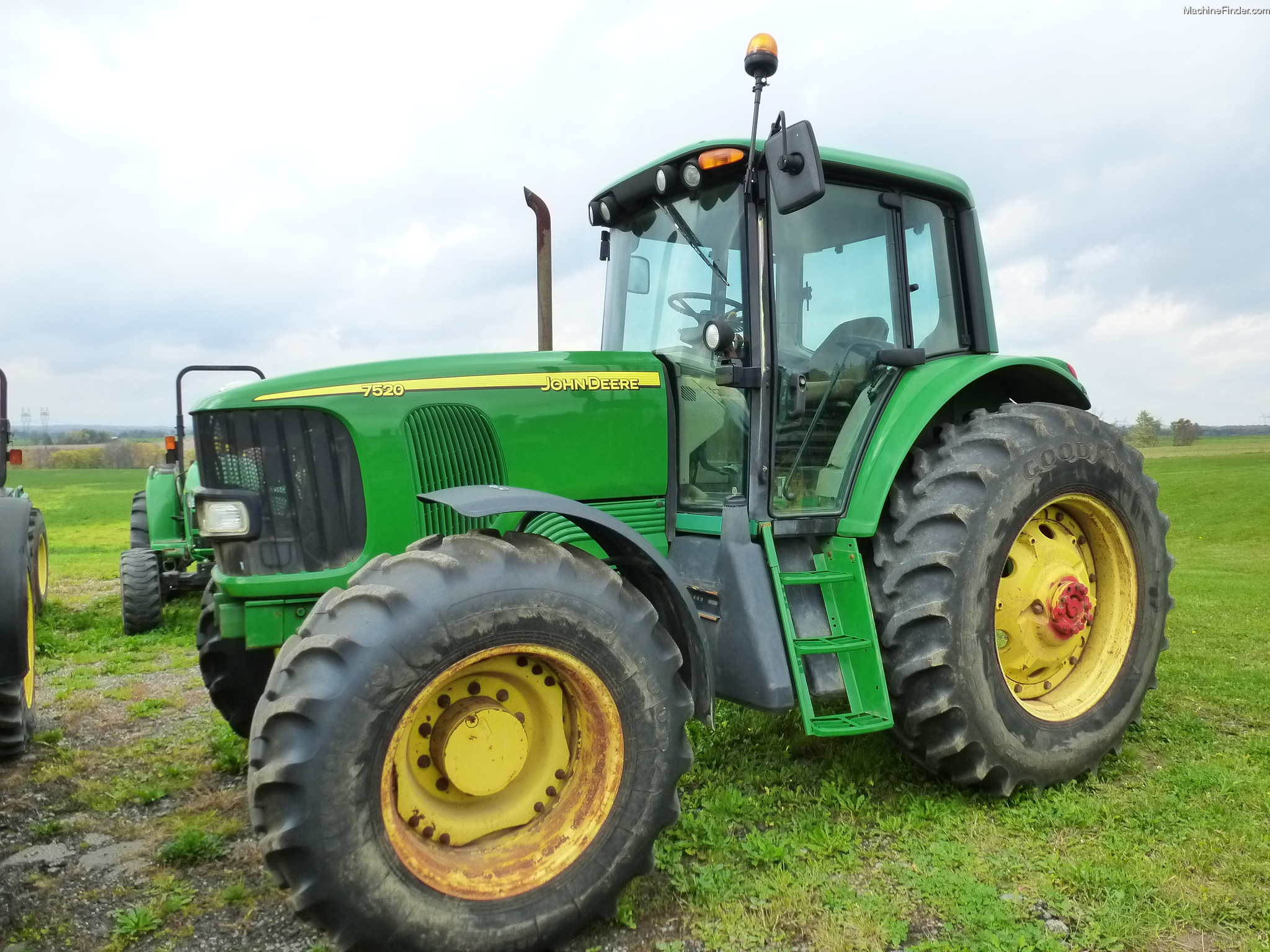 2010 John Deere 7520 Tractors Row Crop (+100hp) John Deere