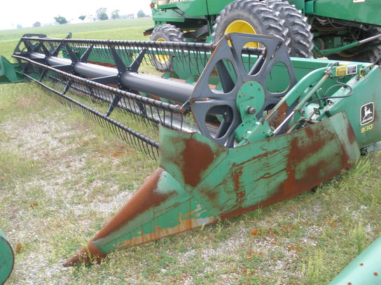 1993 John Deere 930