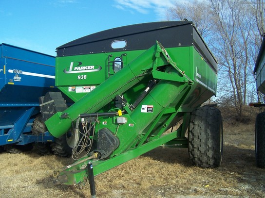 2008 Parker 938
