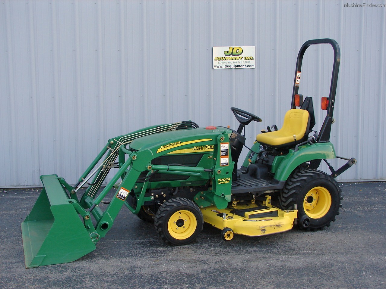 2005 John Deere 2210 Tractors Compact (140hp.) John Deere