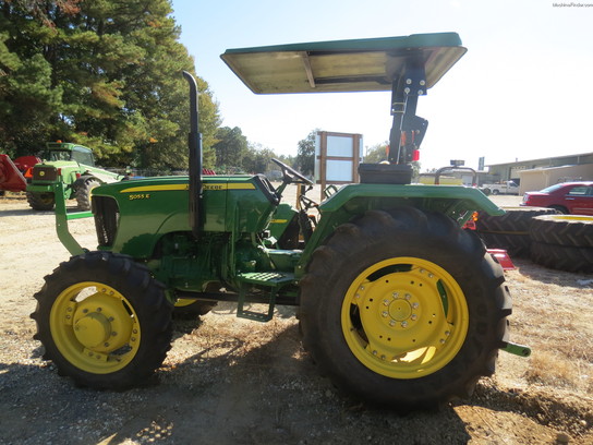 2011 John Deere 5055E
