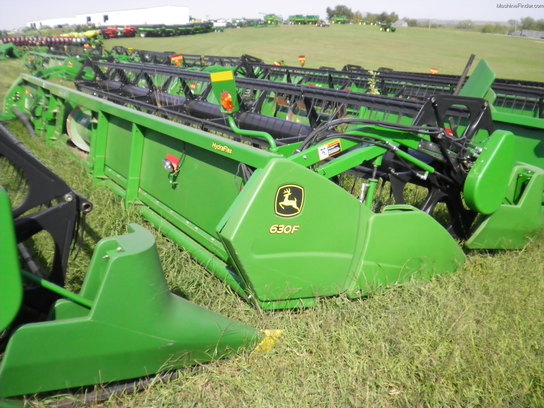 2010 John Deere 630F