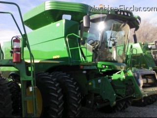 2012 John Deere S670