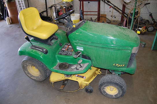 2001 John Deere LX255