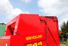 1996 New Holland 644