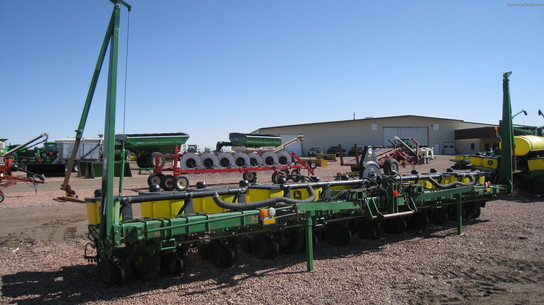 1997 John Deere 1710