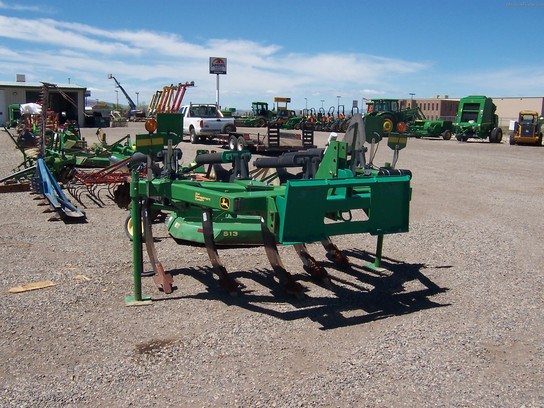 2008 John Deere 915