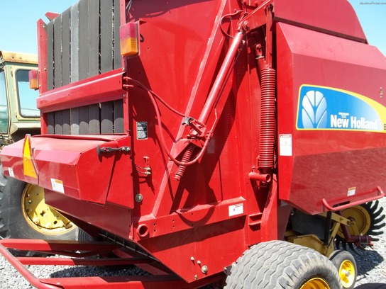 2009 New Holland BR7090