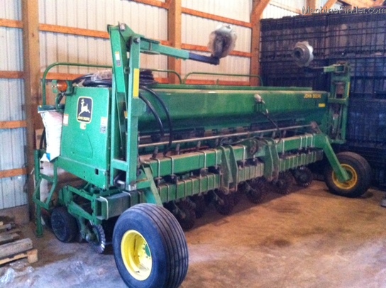 2000 John Deere 1530