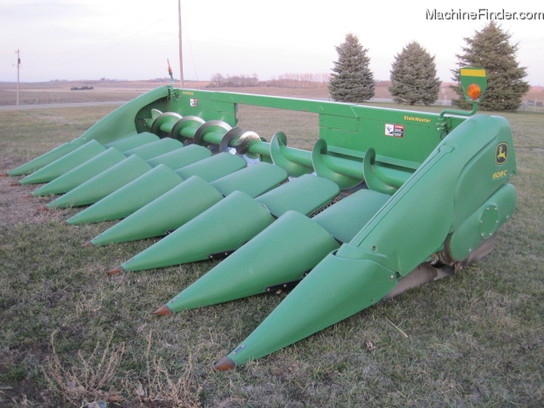 2010 John Deere 608C