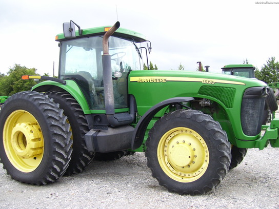2002 John Deere 8320