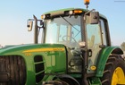 2011 John Deere 7230