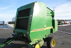 2001 John Deere 567