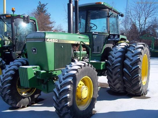 1989 John Deere 4450