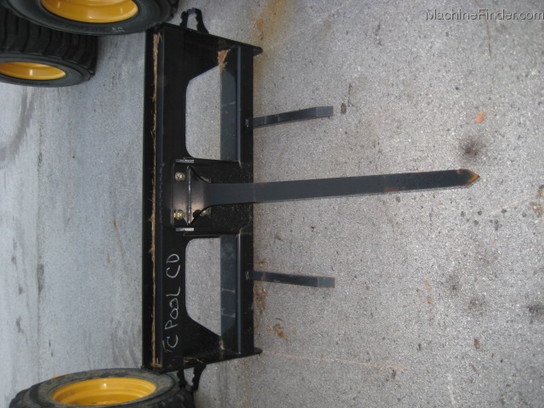 2008 John Deere 140