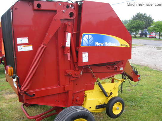 2008 New Holland BR7050