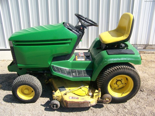 1994 John Deere 345