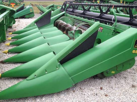 1999 John Deere 693