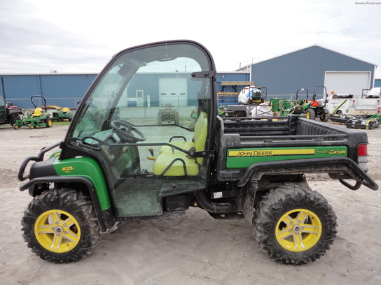 2011 John Deere XUV 825I GREEN