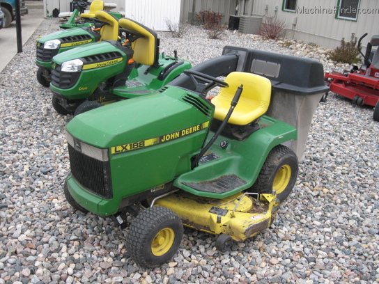 1992 John Deere LX188