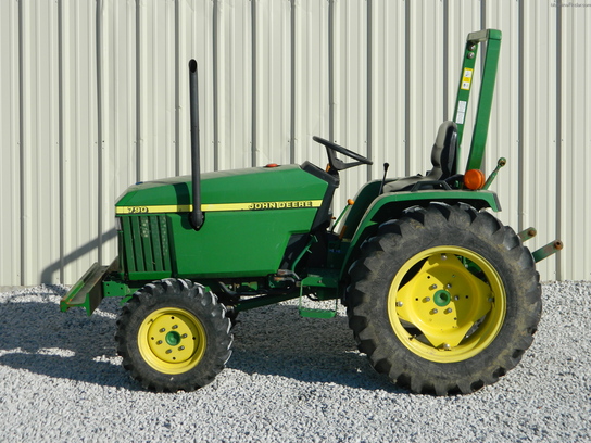 2001 John Deere 790