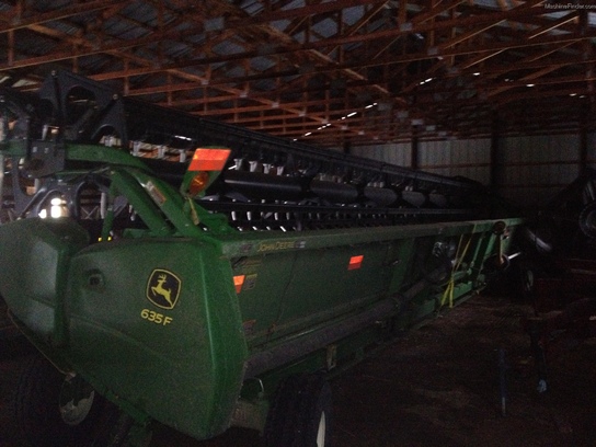 2010 John Deere 635F