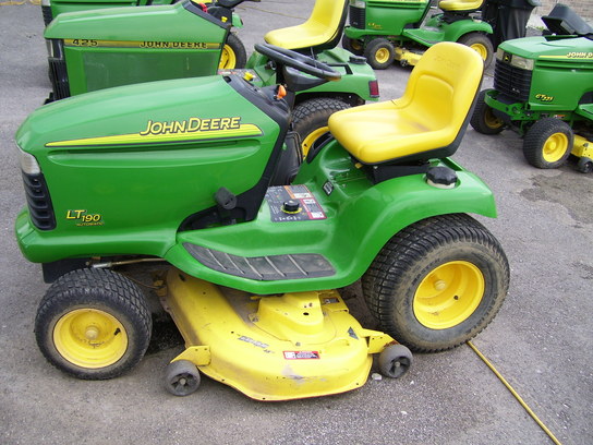 2004 John Deere LT190