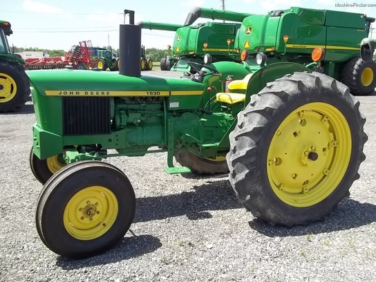 1975 John Deere 1530