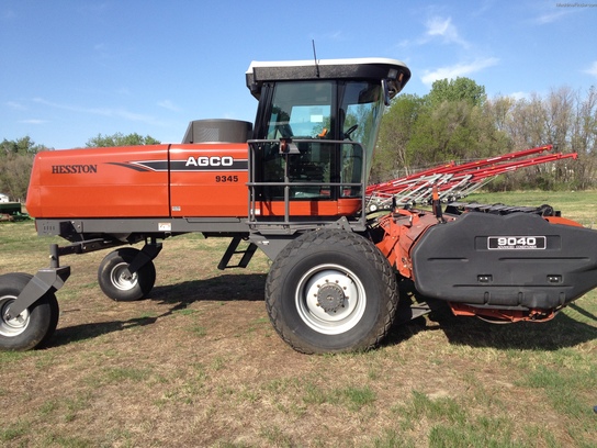  Hesston 9345