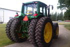 2006 John Deere 7320 Cab