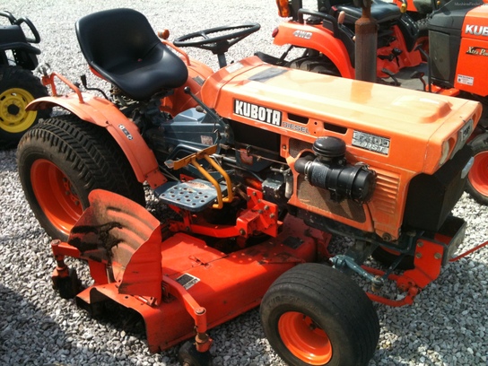  Kubota B7100