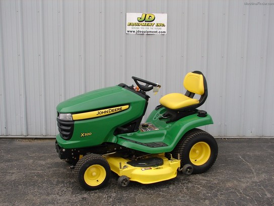 2010 John Deere X320