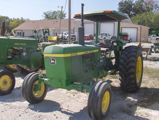1978 John Deere 2440