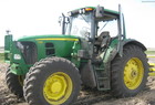 2011 John Deere 7130