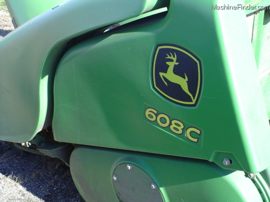 2009 John Deere 608cc