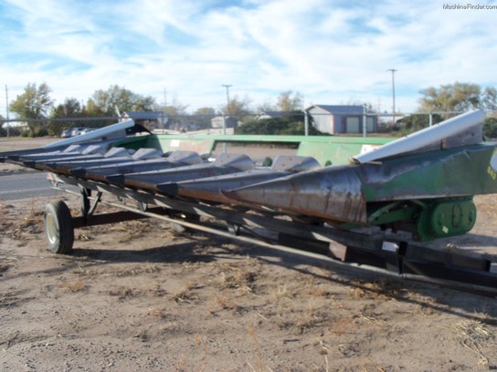 John Deere 843