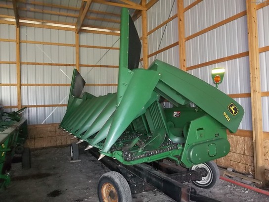 2005 John Deere 893