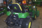 2010 John Deere 2305