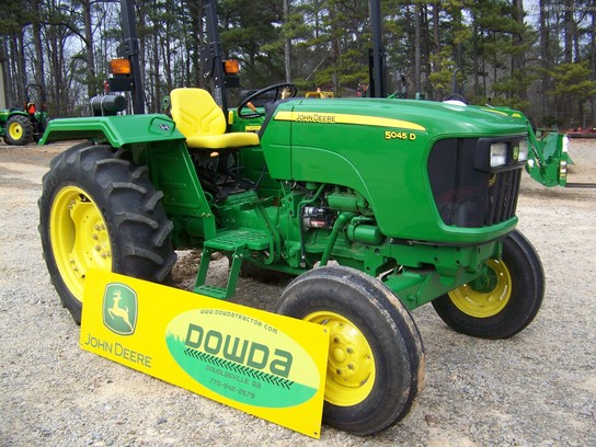 2009 John Deere 5045D