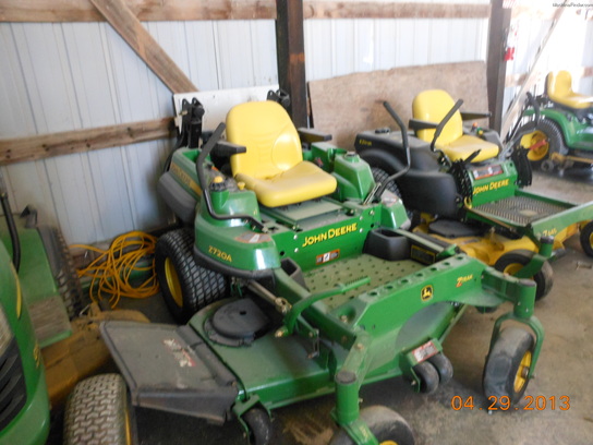 2011 John Deere Z720A