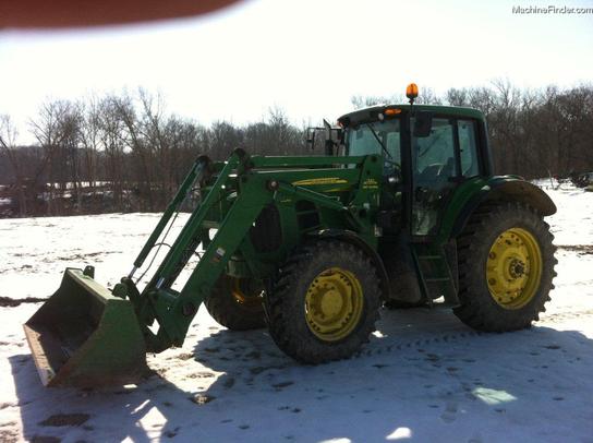 2009 John Deere 7330 Cab