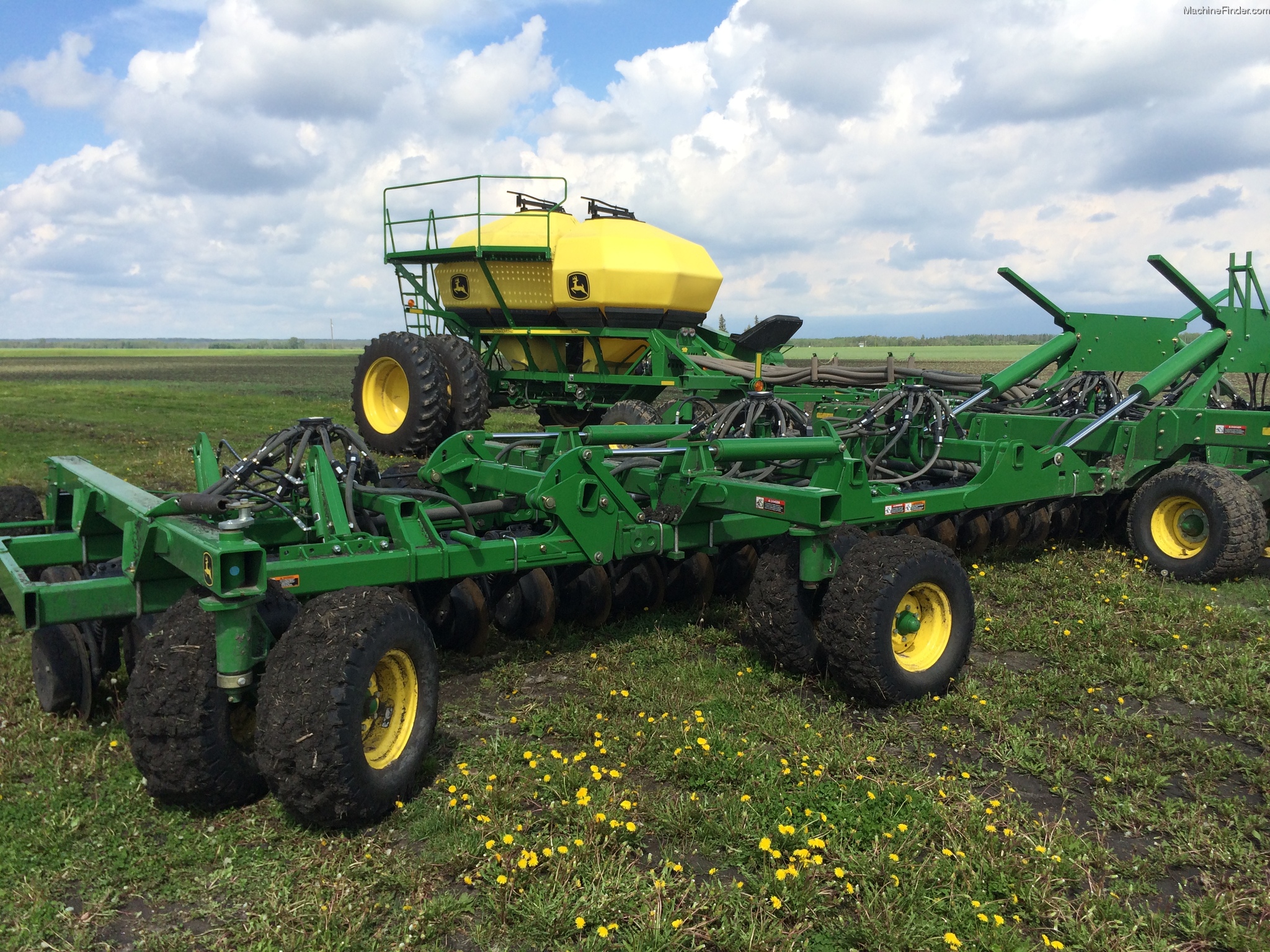 2013 John Deere 1890 Planting & Seeding Air Drills & Seeders John