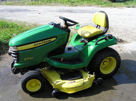 2010 John Deere X530