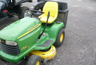 1998 John Deere LT133