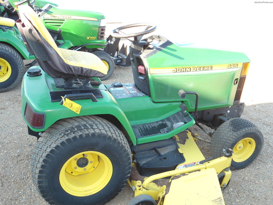 2000 John Deere 445